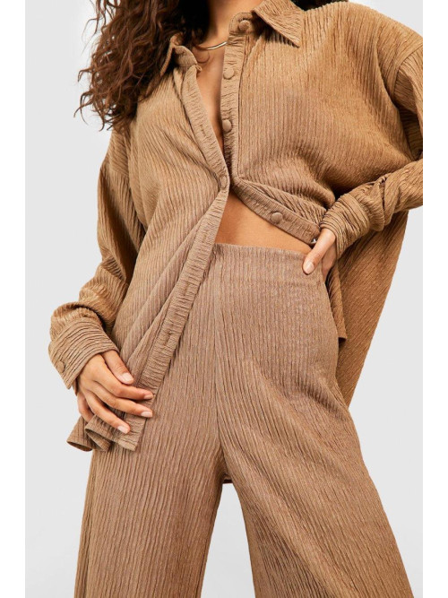 Широкі штани вільного крою зі складками