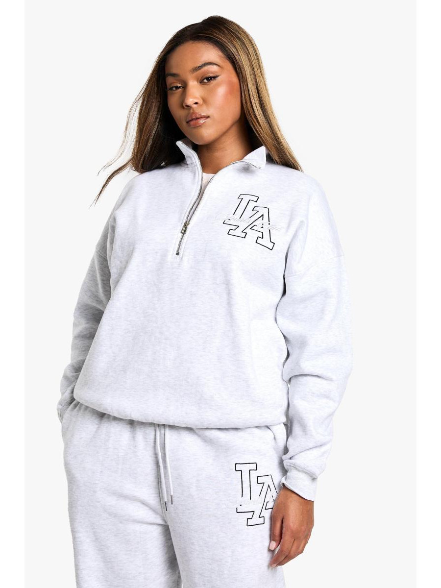 Плюс вишитий напівзаварний светр