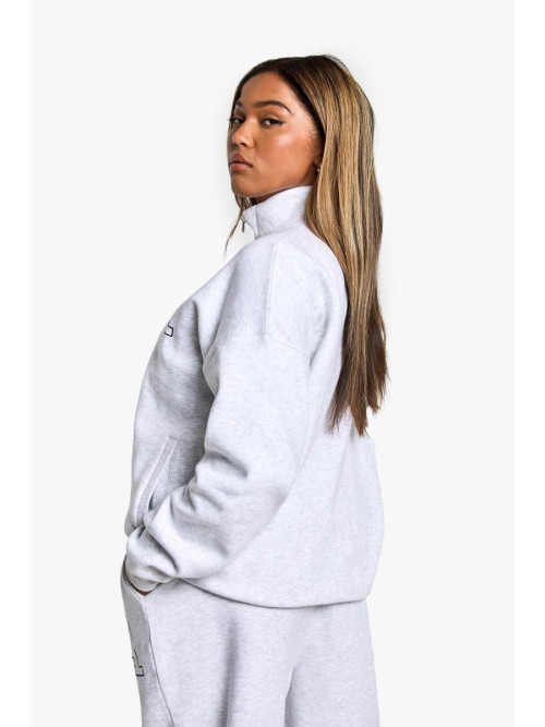 Плюс вишитий напівзаварний светр