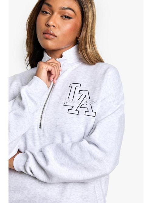 Плюс вишитий напівзаварний светр