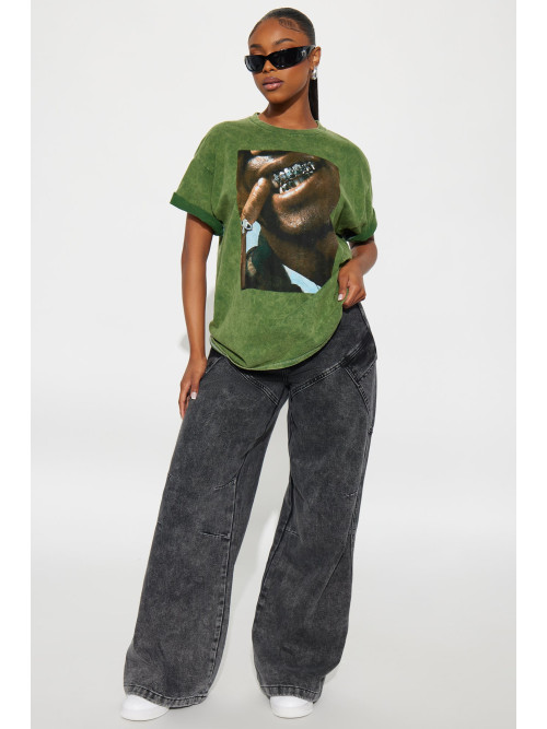 Вільна футболка 'Pinky Ring Grill' із потертостями