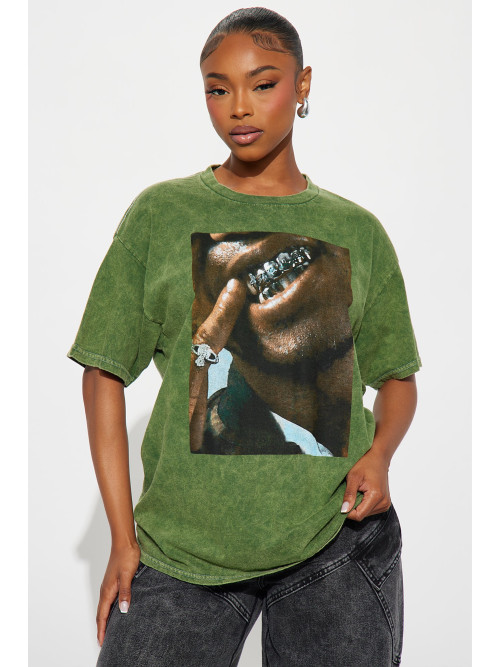 Вільна футболка 'Pinky Ring Grill' із потертостями