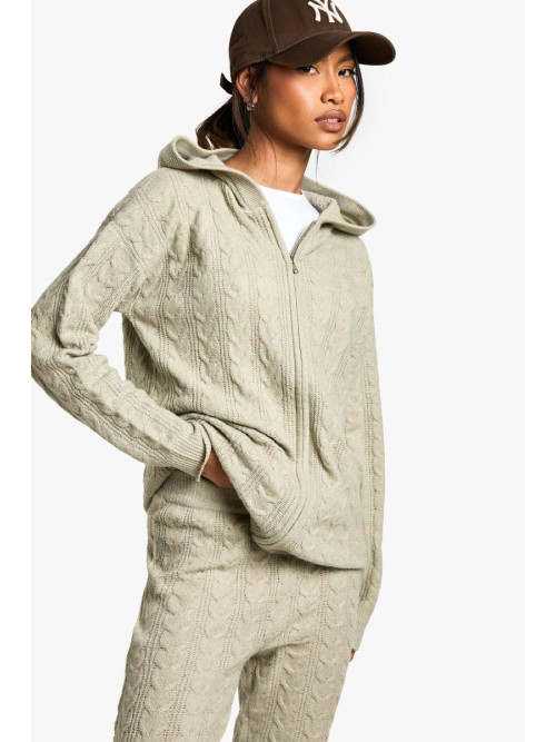 М'який кабельний блискавка через тестовий костюм