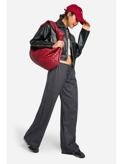 Широкі брюки в тонку смужку зі зібраною талією