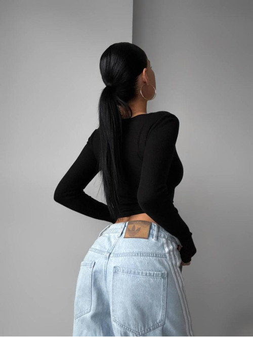 Кофтина з зав’язками 