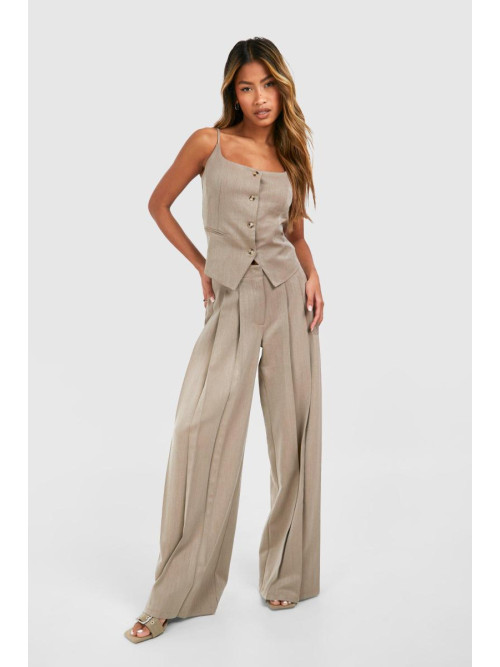 Контрастний жилет на ґудзиках із льону